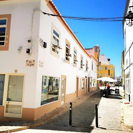 Vida A Portuguesa, Charming 