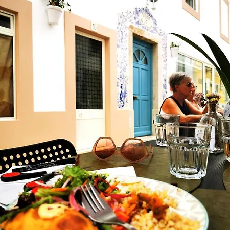 Vida A Portuguesa, Charming 