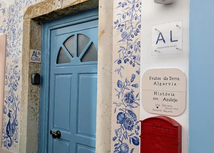 Vida à Portuguesa, Charming Algarve , In The Cultural&historical Center Portimão