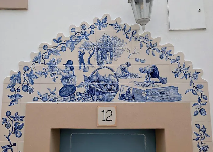 Vida à Portuguesa, Charming Algarve , In The Cultural&historical Center