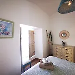 Vida A Portuguesa, Charming 