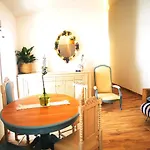 Vida A Portuguesa, Charming 