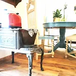 Vida A Portuguesa, Charming 