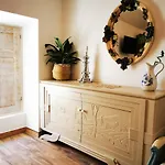 Vida A Portuguesa, Charming 