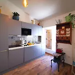 Vida A Portuguesa, Charming 