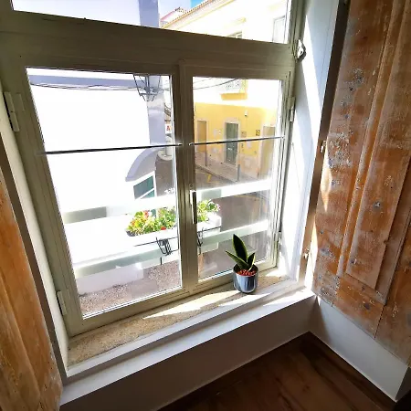 Vida A Portuguesa, Charming 