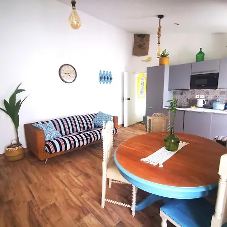 'algarve', Charming Portuguese Style In The Historical Centre, 'vida A Portuguesa' Apartment Portimao