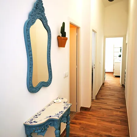 'algarve', Charming Portuguese Style In The Historical Centre, 'vida A Portuguesa' * Portimao